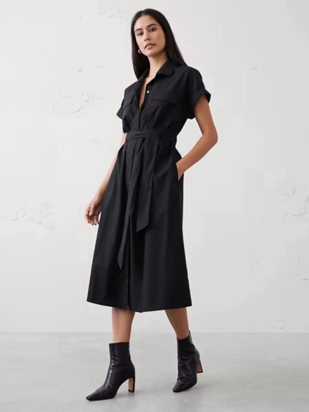 Banana Republic Short Sleeve Cotton Poplin Midi Shirt Dress.